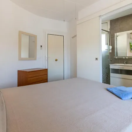 Roanne By Interhome בית נופש אמפוריבראבה