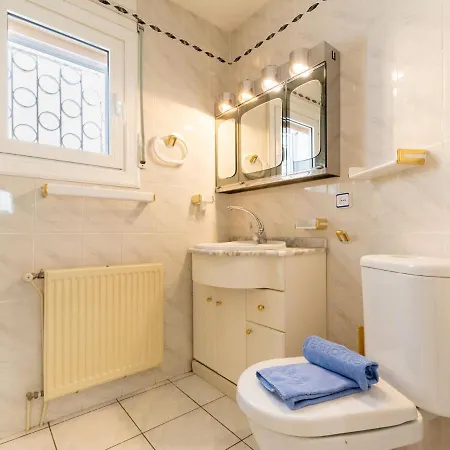 Roanne By Interhome