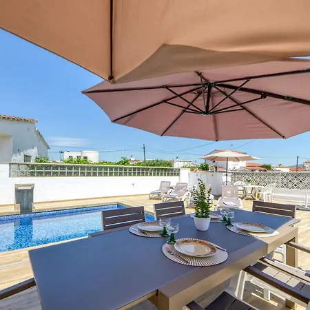 Roanne By Interhome * Empuriabrava
